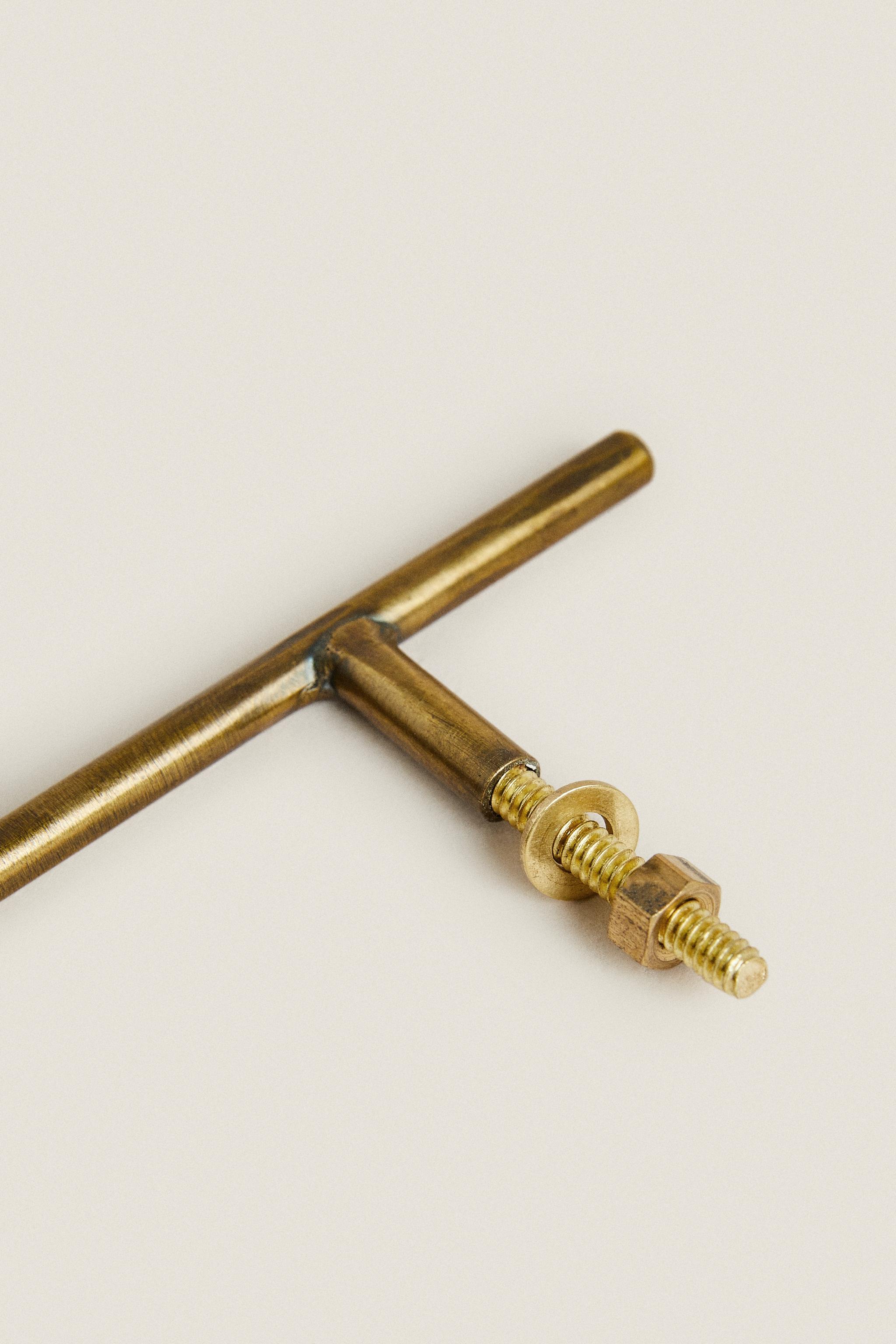 LOT DE POIGNÉES MEUBLE MÉTALLIQUES DORÉES (LOT DE 2